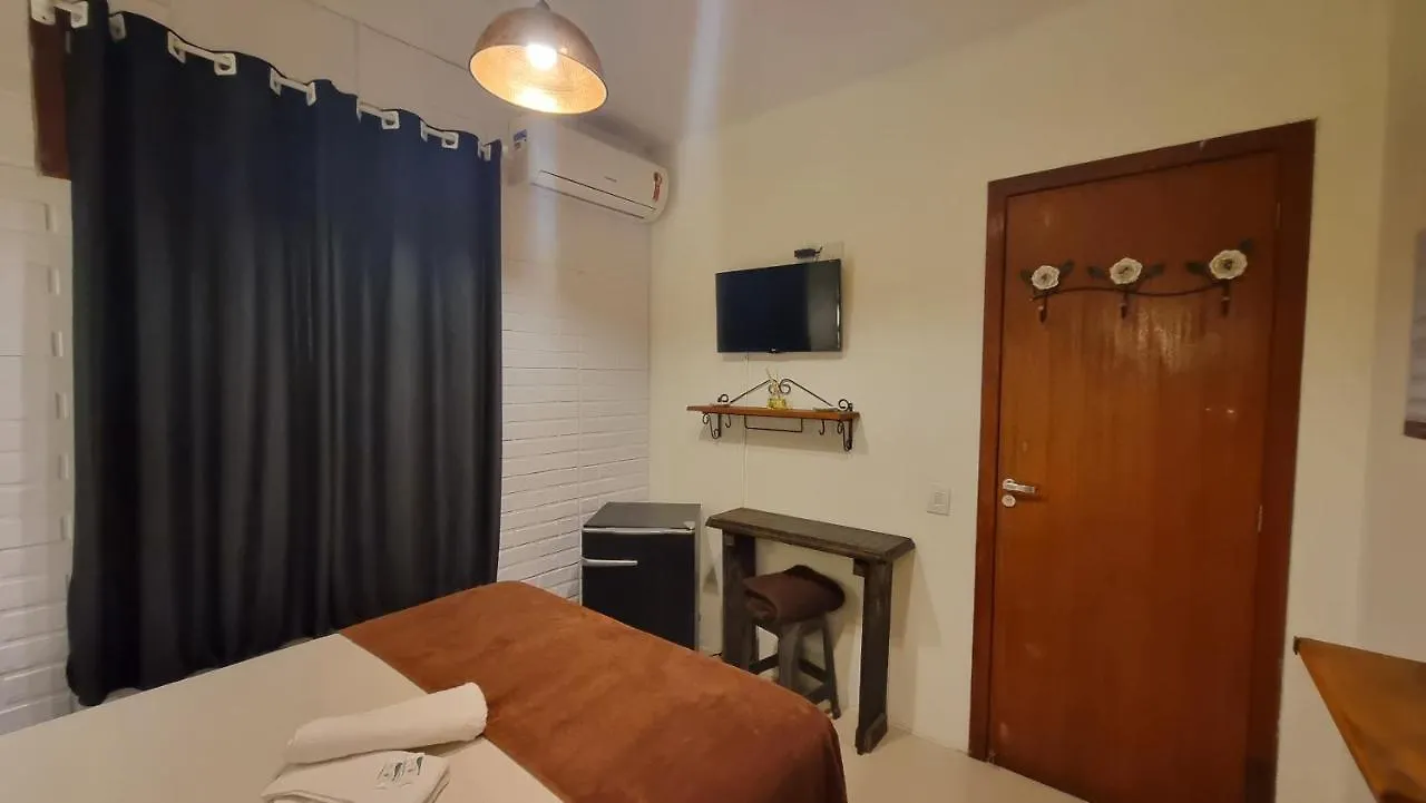 Arte Da Tribo Hostel & Camping Praia do Rosa