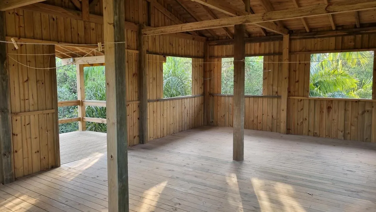 Arte Da Tribo Hostel & Camping Praia do Rosa Brasilien