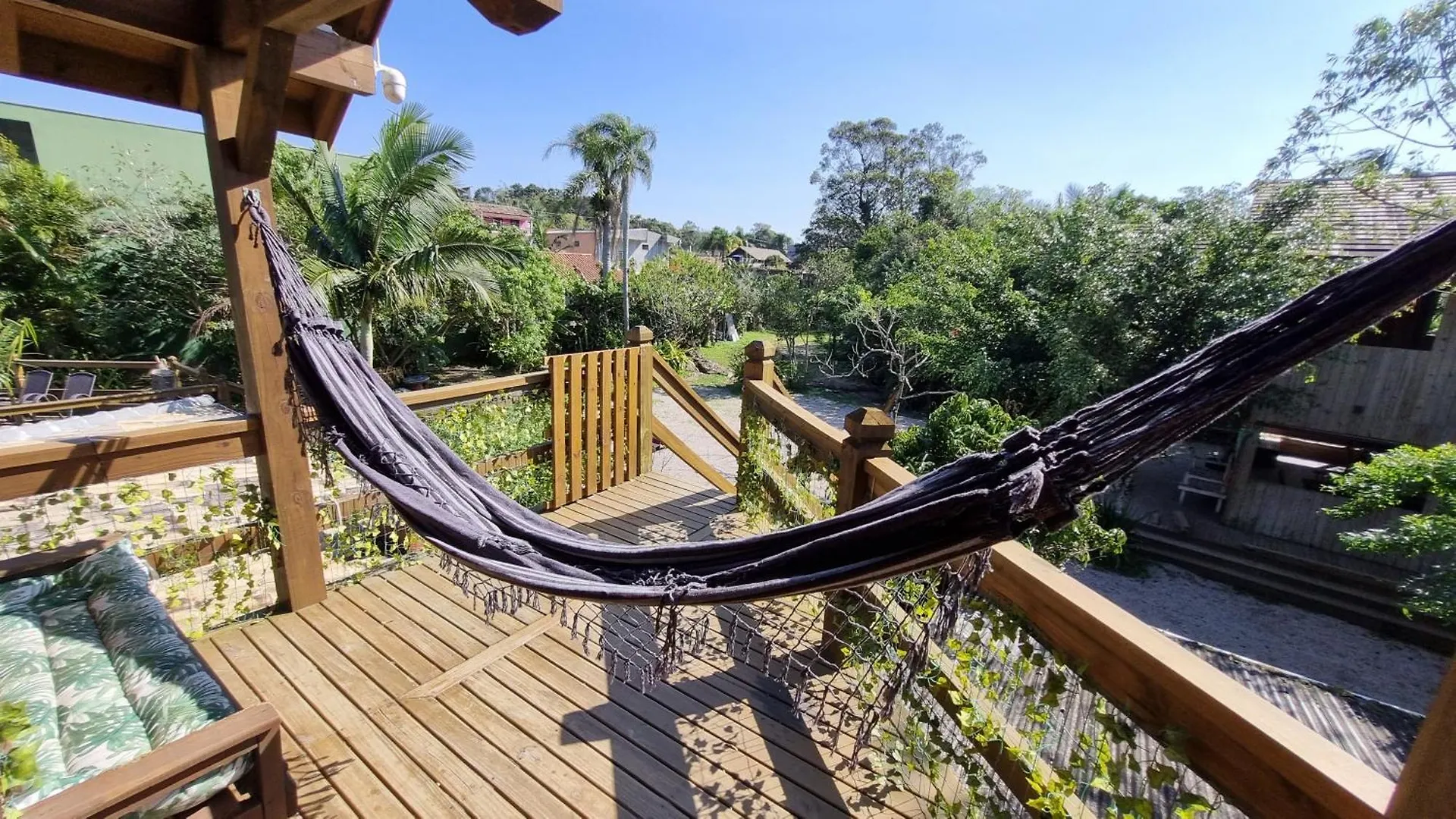 Arte Da Tribo Hostel & Camping Praia do Rosa Brasilien