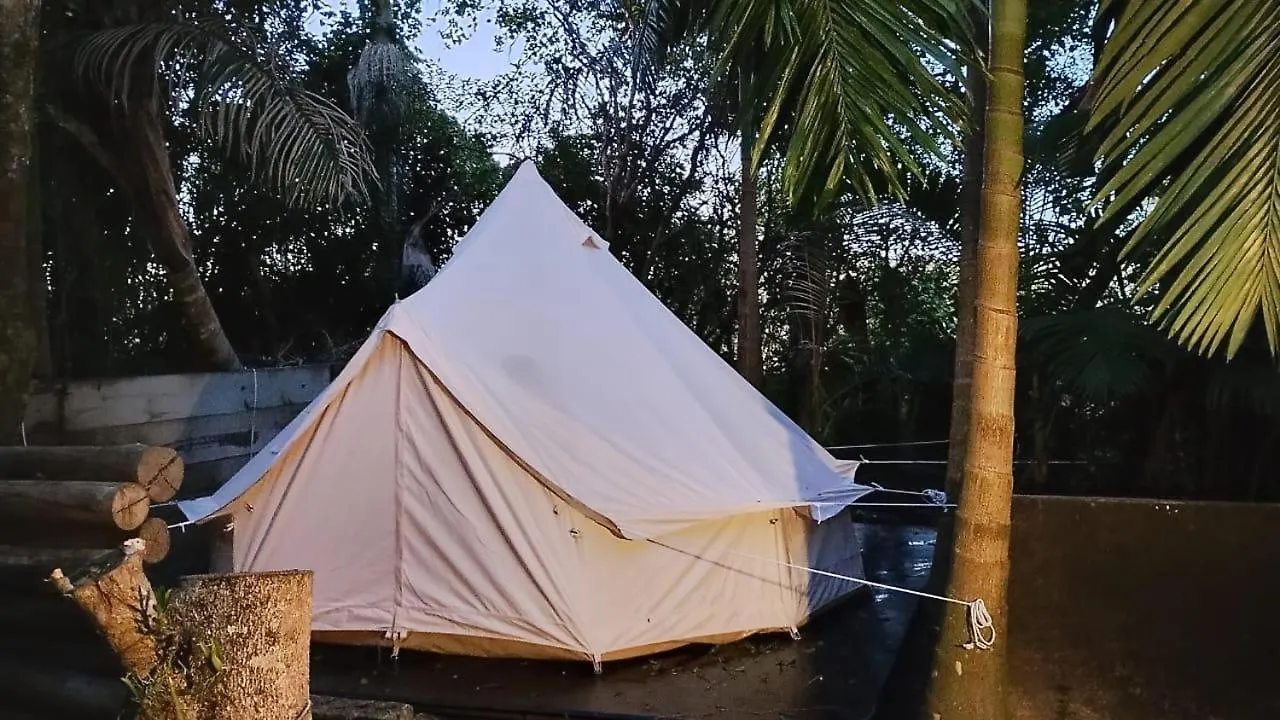Arte Da Tribo Hostel & Camping Praia do Rosa
