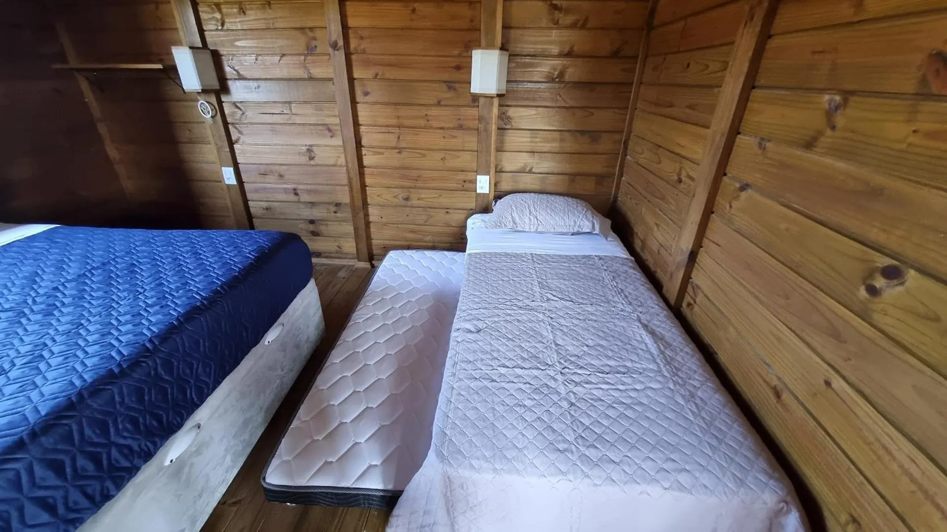 Arte Da Tribo Hostel & Camping Praia do Rosa Brezilya