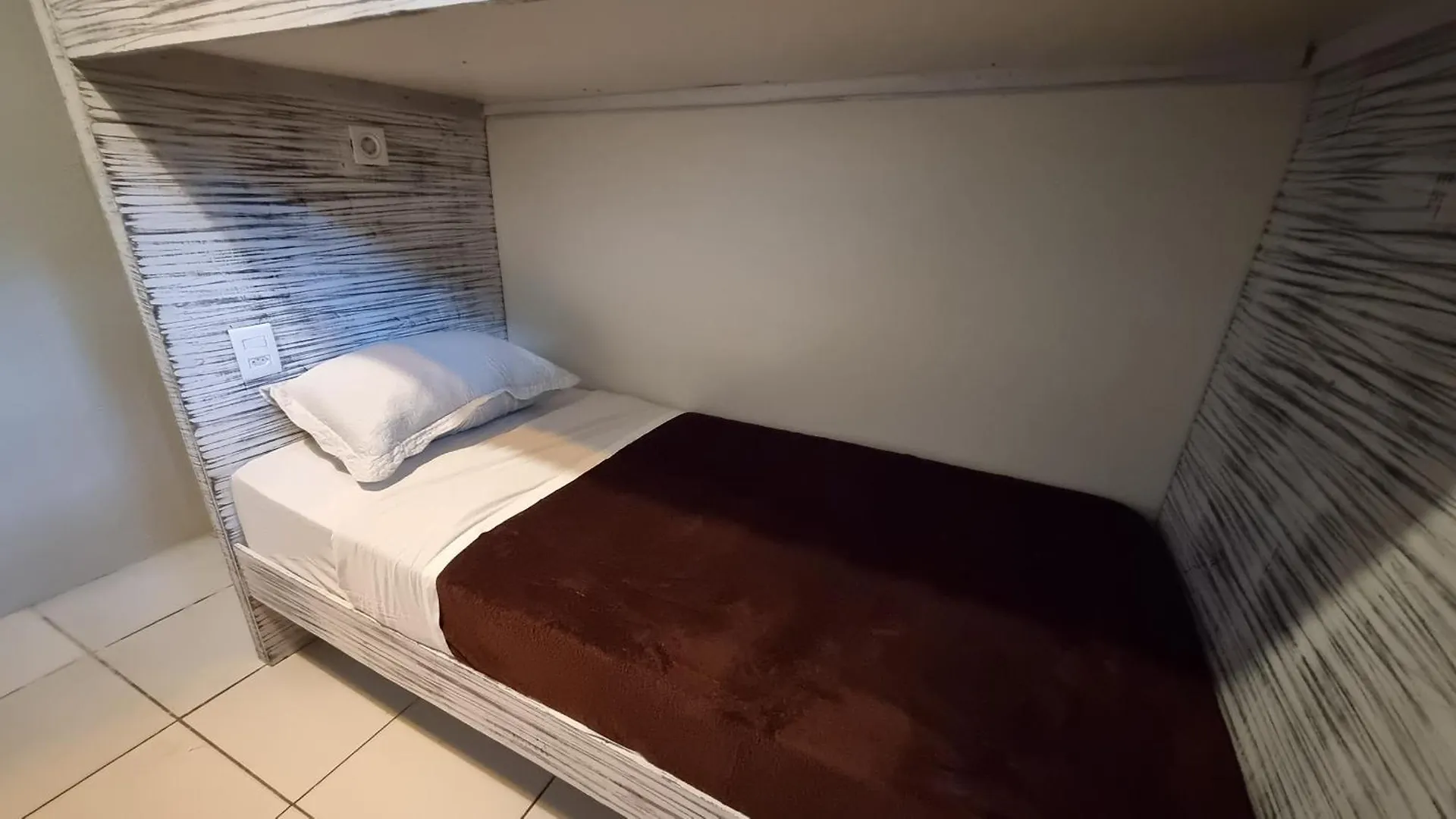 Arte Da Tribo Hostel & Camping Praia do Rosa